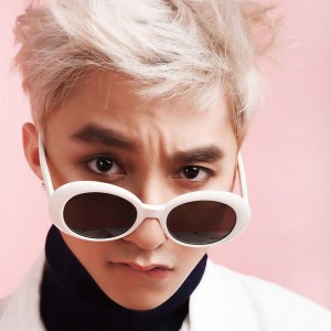 收听Son Tung M-TP的Chúng Ta Không Thuộc Về Nhau歌词歌曲