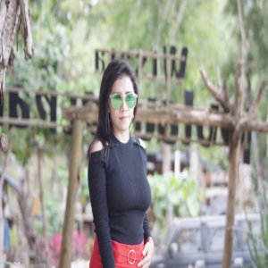 Dengarkan Dimana (Dj Remix Full Bass) lagu dari Zahra Phit Macela dengan lirik