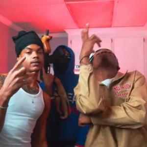 ดาวน์โหลดและฟังเพลง Run (Explicit) พร้อมเนื้อเพลงจาก Marlon Caine