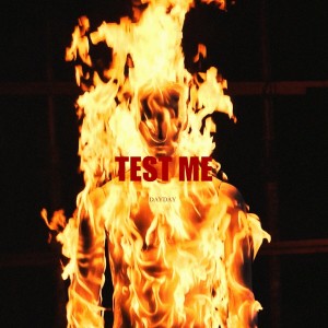 收听데이데이的Test Me歌词歌曲