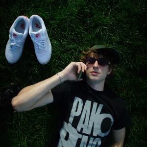 default playlist img