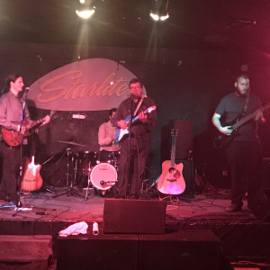 收聽Mark Chrisler的I Don't Know You (feat. Michael Green and Danny Miller)歌詞歌曲