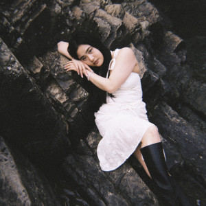 Sandy Hsu的專輯Stranger State