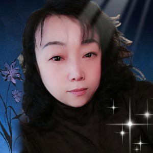 Listen to 微风细雨 (cover: 邓丽君) (完整版) song with lyrics from 草园小草