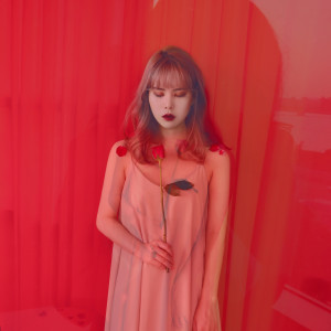 Listen to 여보세요(feat. August of Slowcity) song with lyrics from 류지수