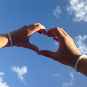 Listen to За руку song with lyrics from CARAPACEE