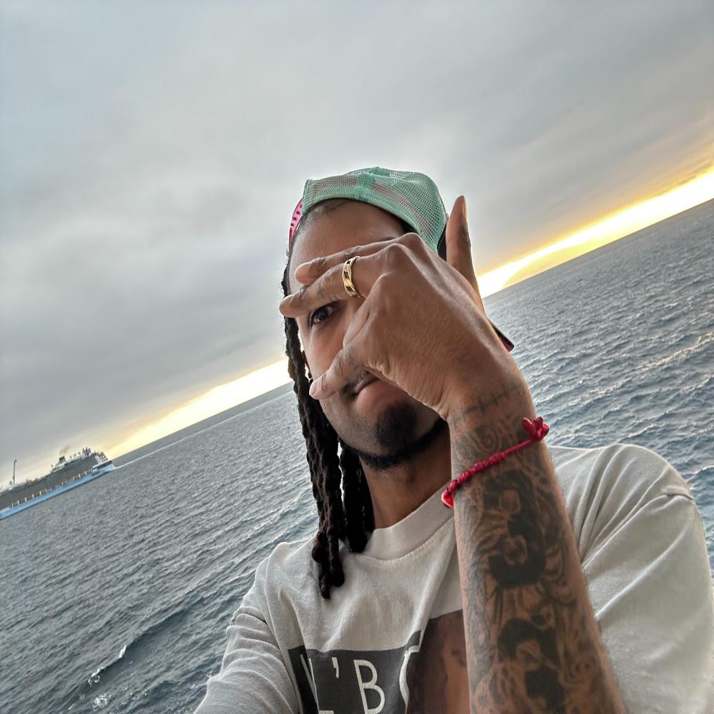 I’m On A Cruise (Explicit)