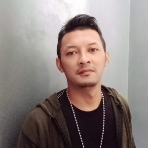 Listen to Bukan Diriku song with lyrics from Ardie Wibowo