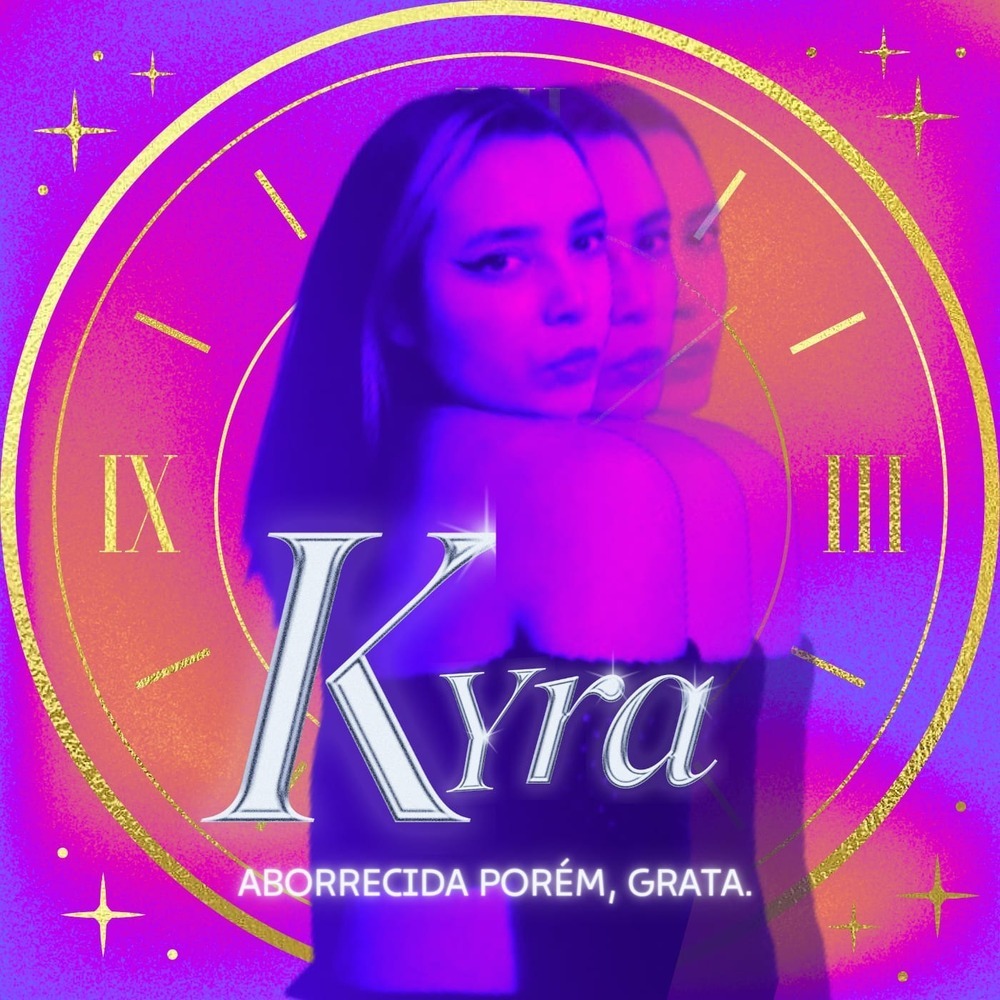 Aborrecida porém, grata.