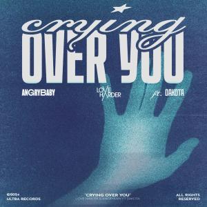 ดาวน์โหลดและฟังเพลง Crying Over You พร้อมเนื้อเพลงจาก Love Harder