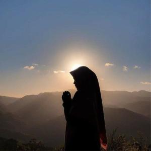 Listen to Tiara Sholawat song with lyrics from Latief