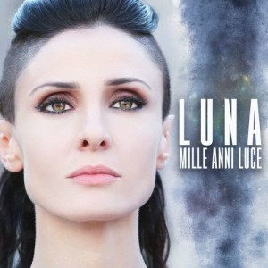 收聽Luna Vincenti的Mille anni luce歌詞歌曲
