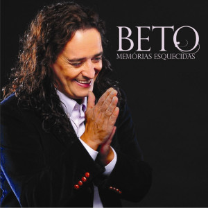 收聽Beto的Tudo por amor歌詞歌曲