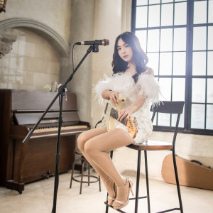Listen to ตัวคนเดียว (Unit Bluebell) song with lyrics from Daisy×Daisy