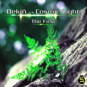 Cosmic Light的專輯The First