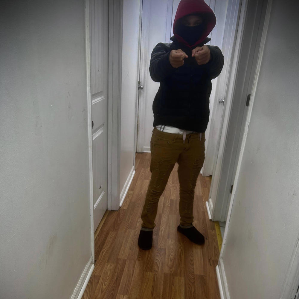 Watch yo tone (Explicit)