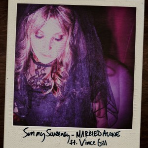 Sunny Sweeney的專輯Married Alone (feat. Vince Gill)