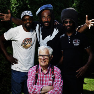 default playlist img