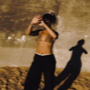 收聽Sasu的le blanc du bleu歌詞歌曲