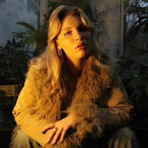 ดาวน์โหลดและฟังเพลง Self Care (Explicit) พร้อมเนื้อเพลงจาก Kalila
