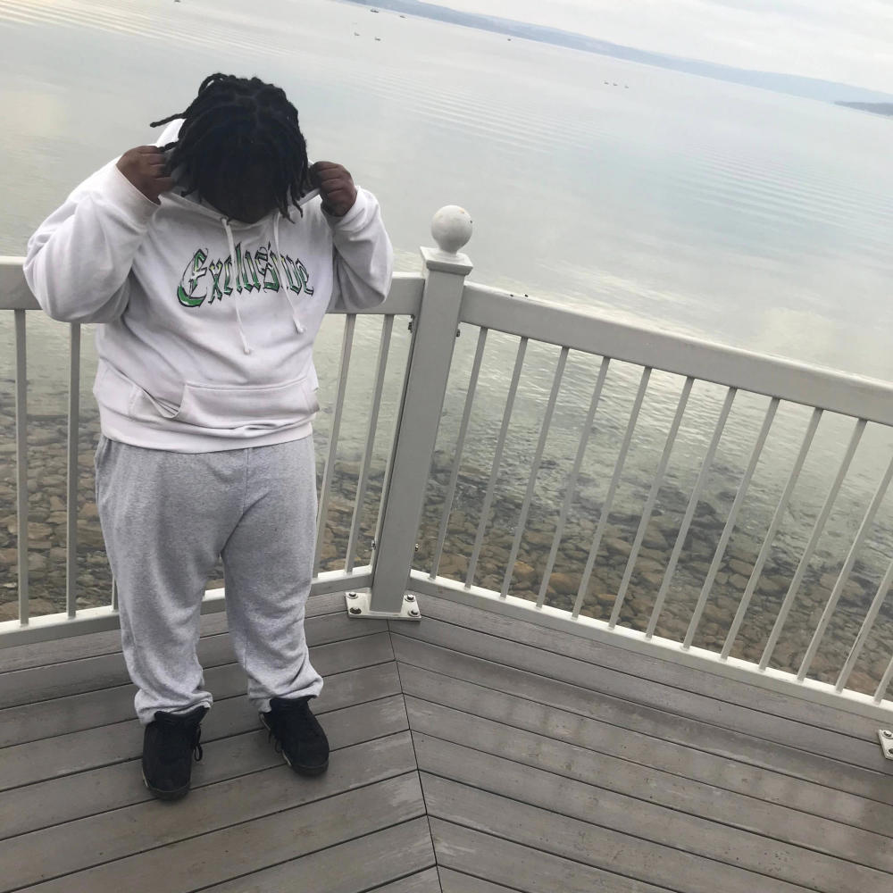 So Popular (feat. DAREALJAYY2X) (Explicit)