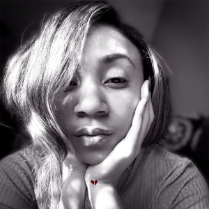 ดาวน์โหลดและฟังเพลง Promises พร้อมเนื้อเพลงจาก Summer Williams