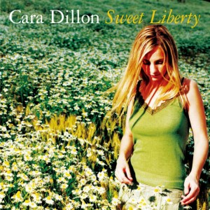 收聽Cara Dillon的Standing On The Shore歌詞歌曲