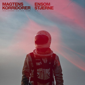 ดาวน์โหลดและฟังเพลง Ensom Stjerne พร้อมเนื้อเพลงจาก Magtens Korridorer