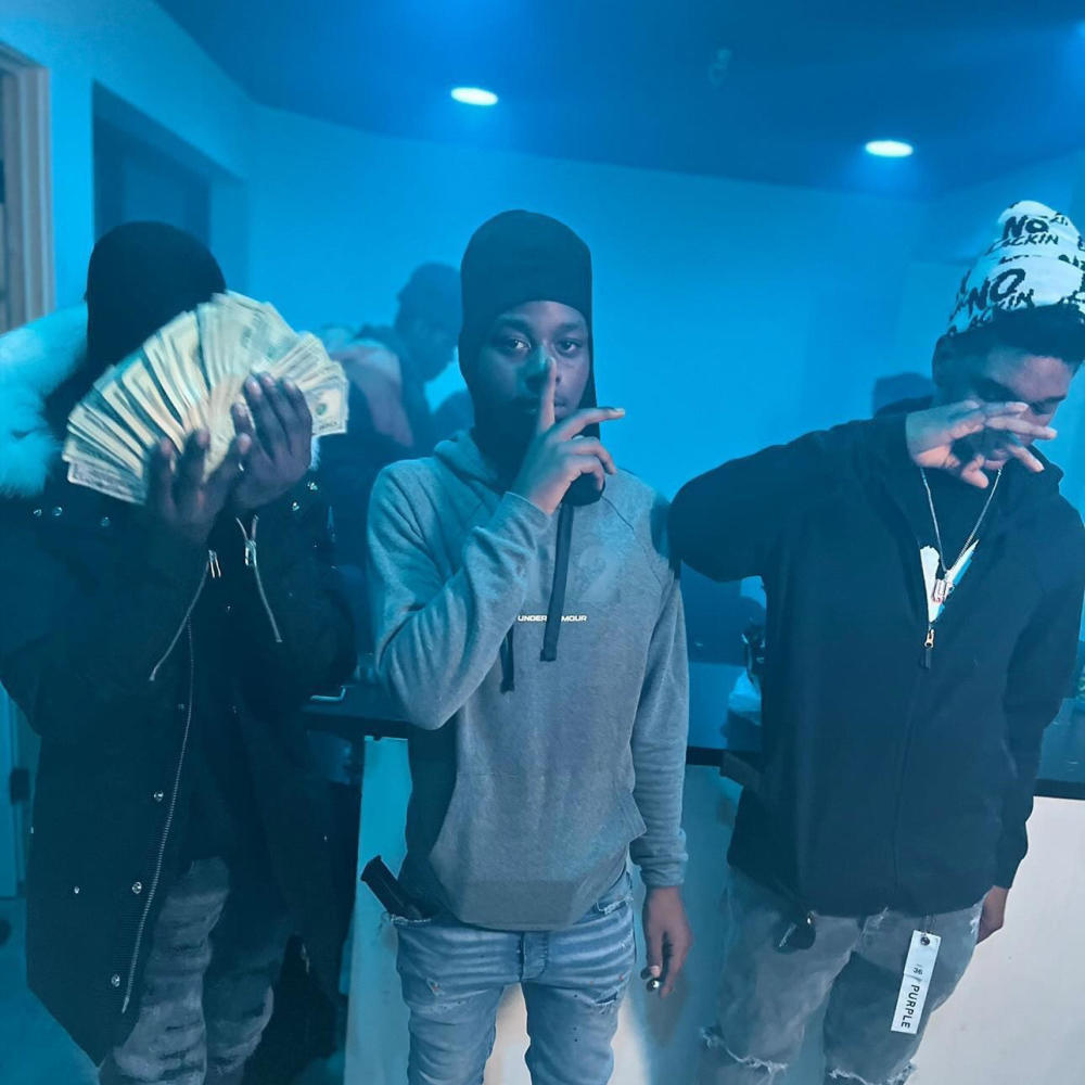 Comotion (feat. Trapflava lp & Fat 4|Explicit)