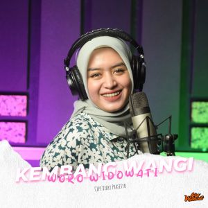 收听Woro Widowati的Kembang Wangi歌词歌曲