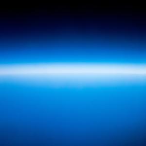 ดาวน์โหลดและฟังเพลง Solaris พร้อมเนื้อเพลงจาก James Parker