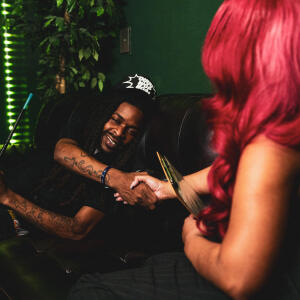 default playlist img