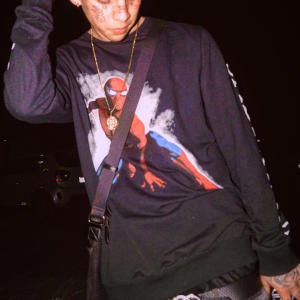 收聽Gezzyboiii的DelDobleDel'歌詞歌曲