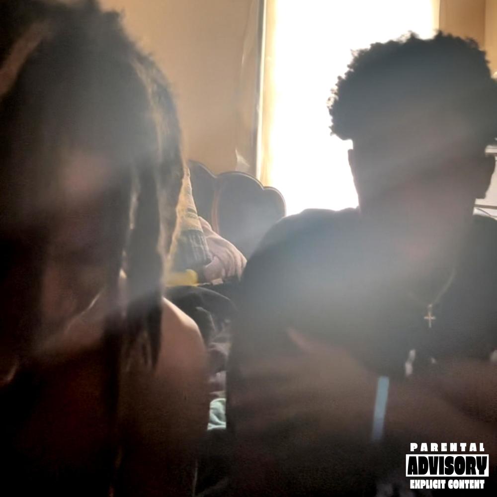 smoke in the air (feat. e_wayy) (Explicit)