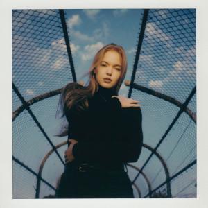 Listen to Lovin' You song with lyrics from Lulise