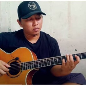 Listen to (Giveon) Heartbreak Anniversary song with lyrics from Alip Bata