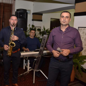 Listen to Dragostea song with lyrics from Mihai Baleanu