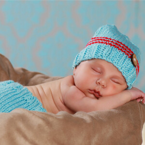 Listen to Be Happy song with lyrics from Tess & Tim - Português