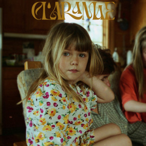 ดาวน์โหลดและฟังเพลง When You’re Young พร้อมเนื้อเพลงจาก Clara Mae