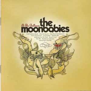 ดาวน์โหลดและฟังเพลง Shout It Out พร้อมเนื้อเพลงจาก Moonbabies