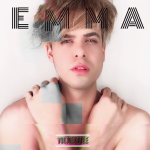 ดาวน์โหลดและฟังเพลง Vulnerable พร้อมเนื้อเพลงจาก Emma