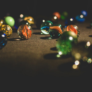 Dengarkan garasu no sanntakuroosu lagu dari kaoru dengan lirik