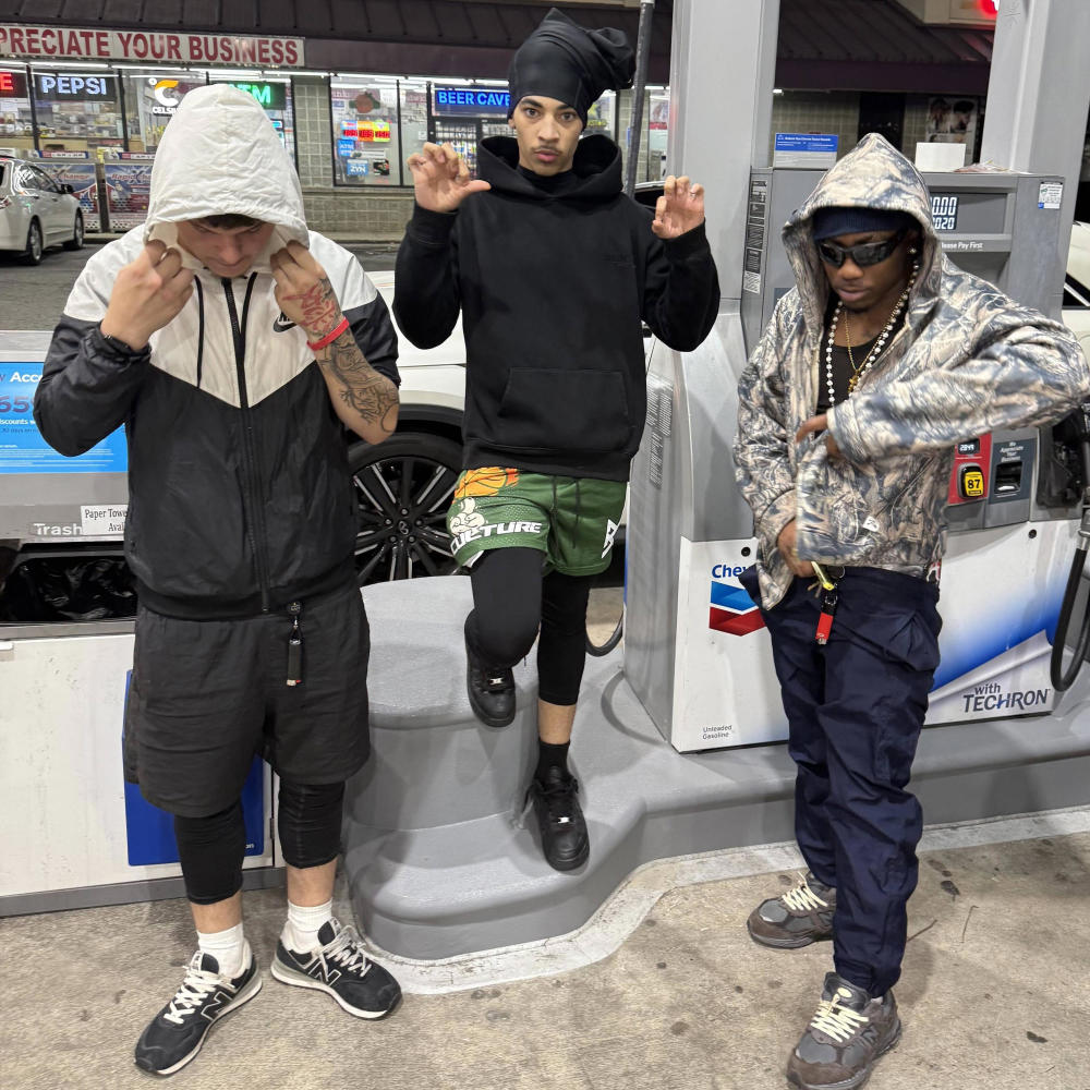 Walk It Out Rmx (Explicit)