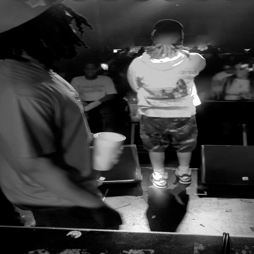 Floatin (feat. Rafa) (Explicit)