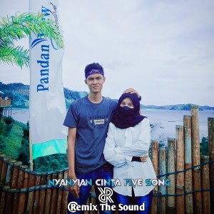 Listen to Nyanyian Cinta Mashup 5 Song song with lyrics from Dion Rulmelta