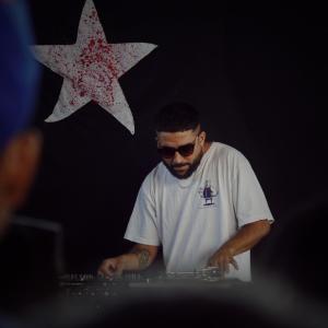 ดาวน์โหลดและฟังเพลง I Love พร้อมเนื้อเพลงจาก DJ Jopsen