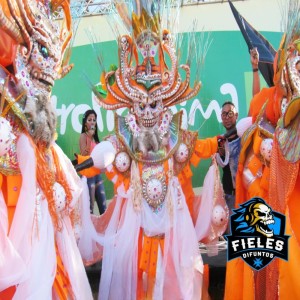 ดาวน์โหลดและฟังเพลง Los Fieles Difuntos 2000 พร้อมเนื้อเพลงจาก OB-La Tola