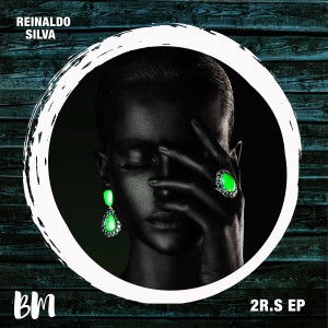 收聽Reinaldo Silva的Enjoy This Moment歌詞歌曲