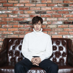 ดาวน์โหลดและฟังเพลง The Days พร้อมเนื้อเพลงจาก Lee Min Ho