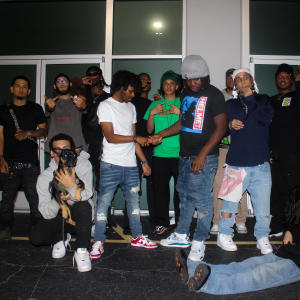 default playlist img